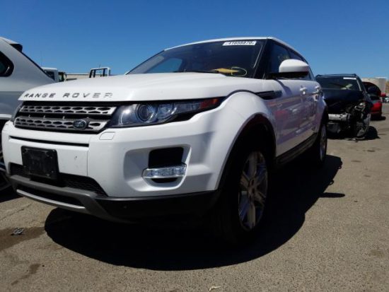 2014 White Land Rover Range Rover Evoque - front left view