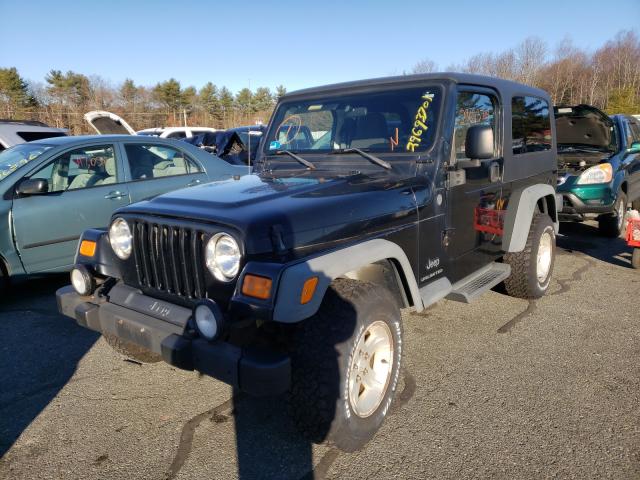 2004 Black Jeep Wrangler front left view