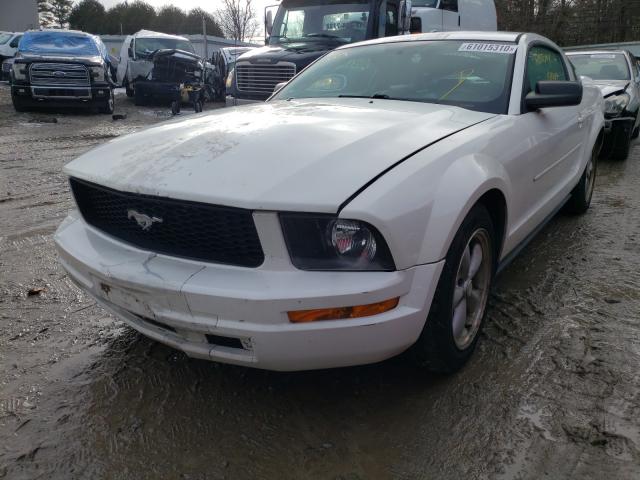2006 White Ford Mustang Front Left View